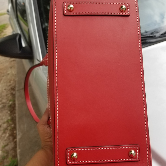 Dooney Beacon tote and matching wallet. - Picture 3 of 8